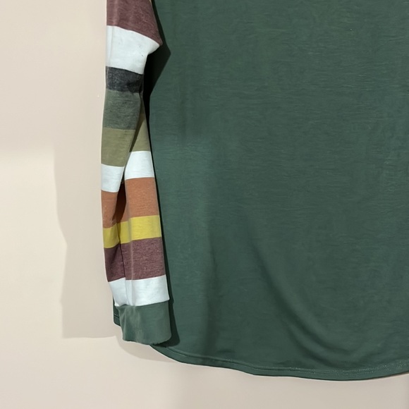 Long sleeve striped shirt - Picture 3 of 4